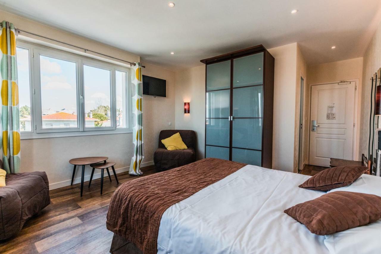 Hotel Belle Vue ロワイヤン エクステリア 写真